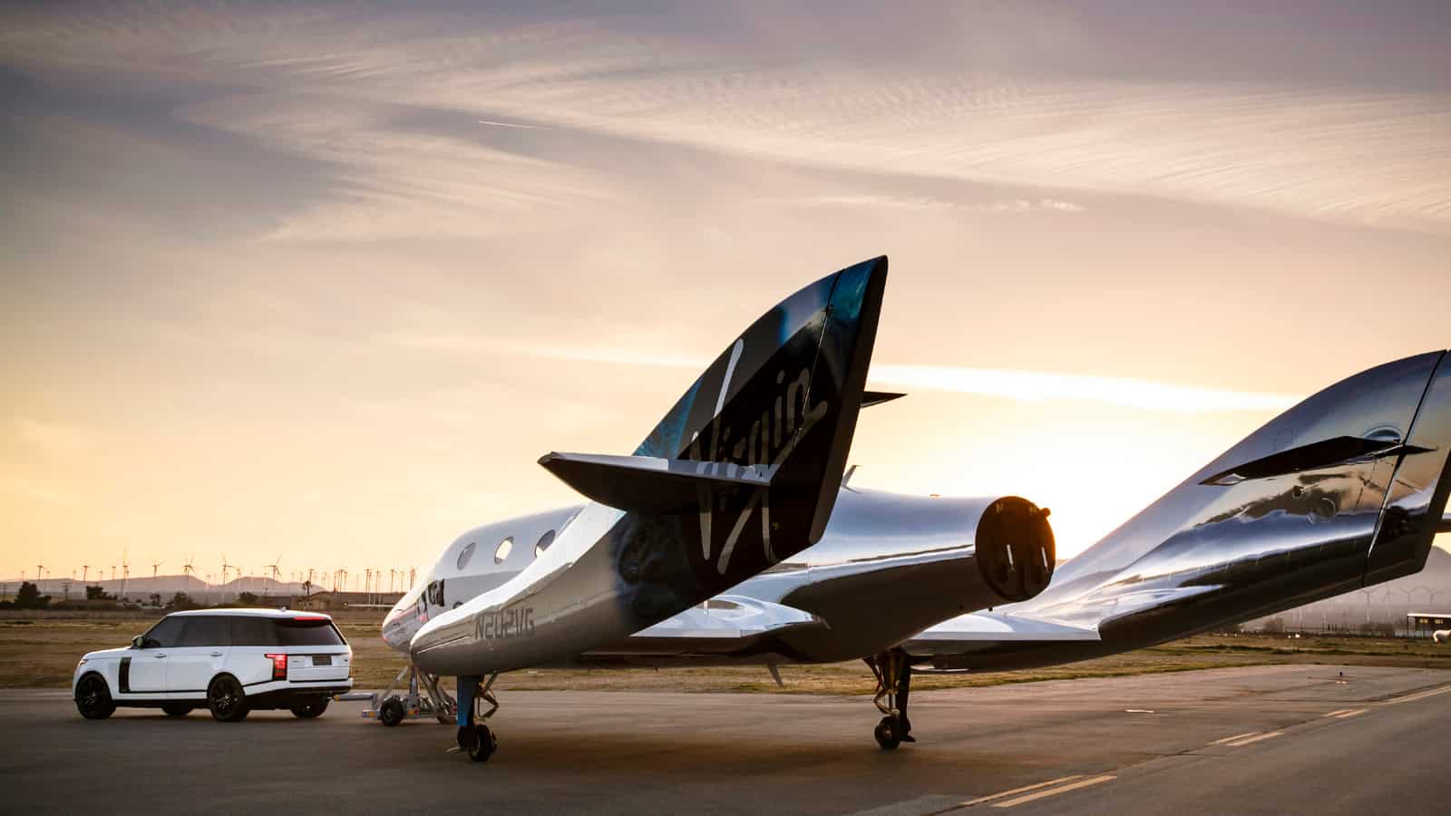 Land Rover’s partnership with Virgin Galactic celebrated as Range Rover Autobiography tows new spaceship VSS Unity at global reveal and naming event with Sir Richard Branson at the Mojave Air and Space Port, California, USA