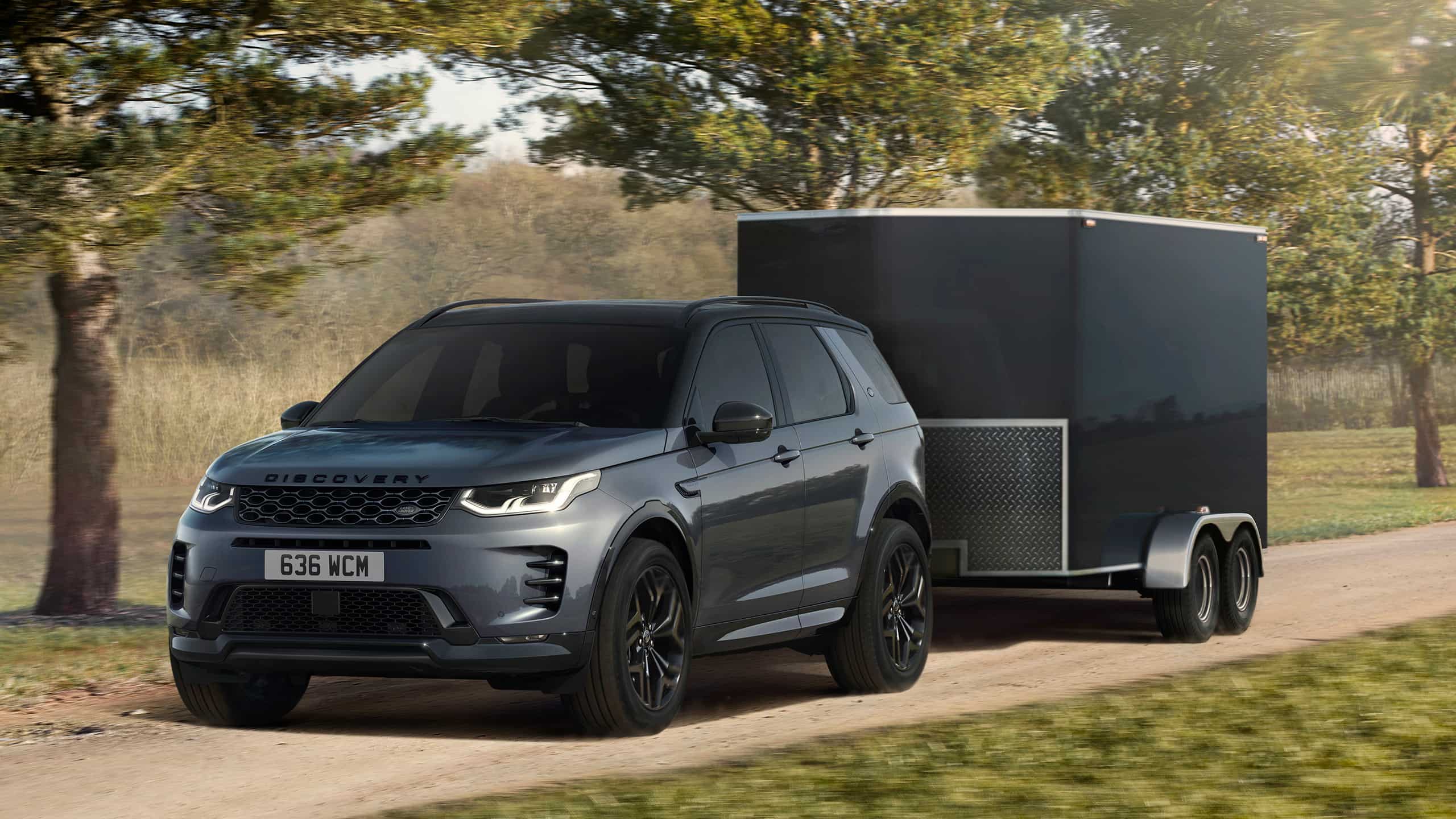 Discovery Sport towing a caravan