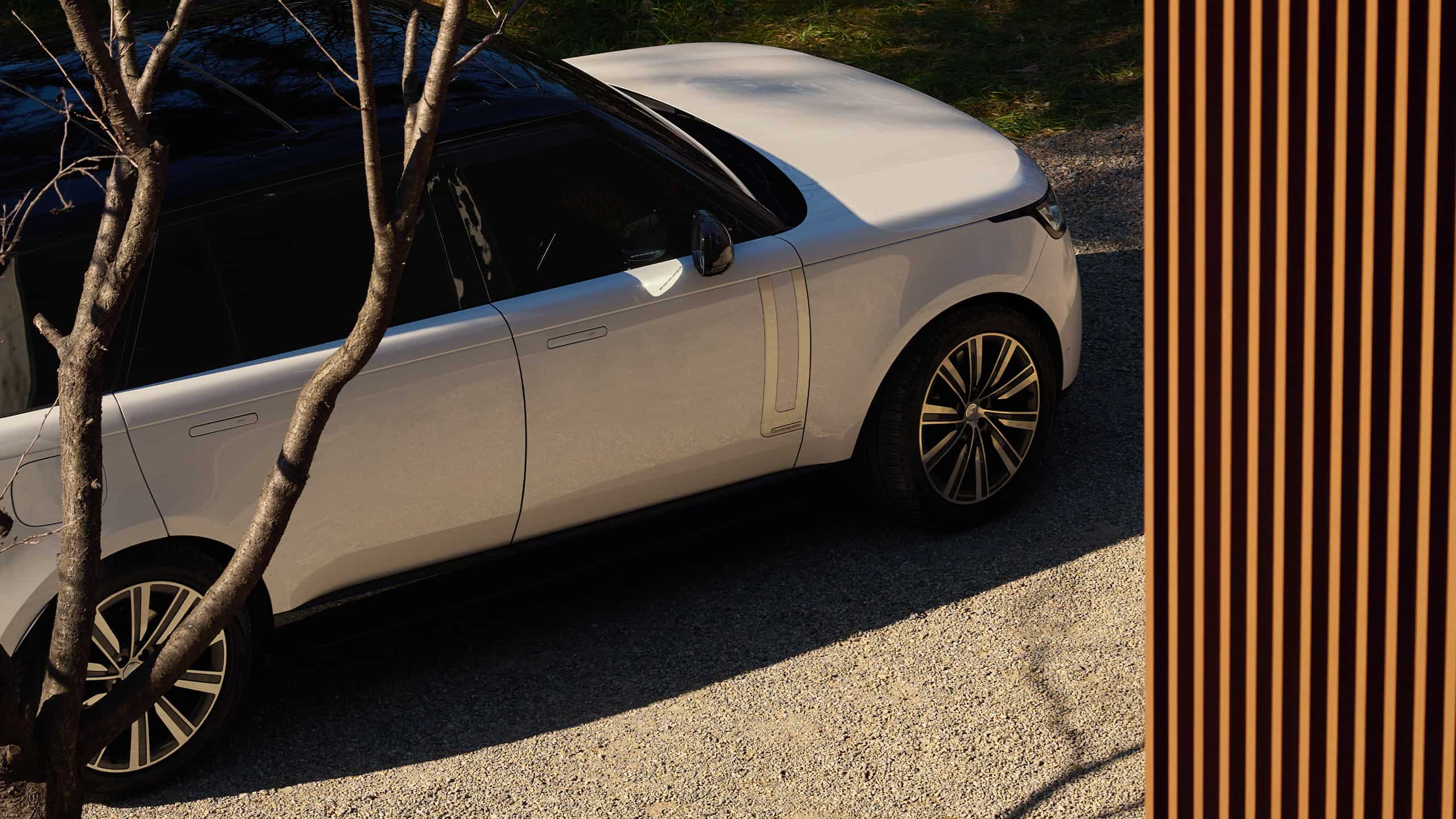 Range Rover Dynamic parked in parking area